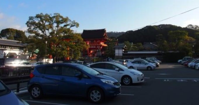 伏見稲荷大社の正月（初詣）期間のオススメの駐車場